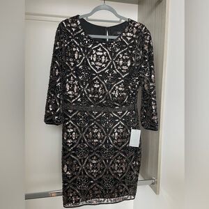 NWT Lulus dress. Size L.